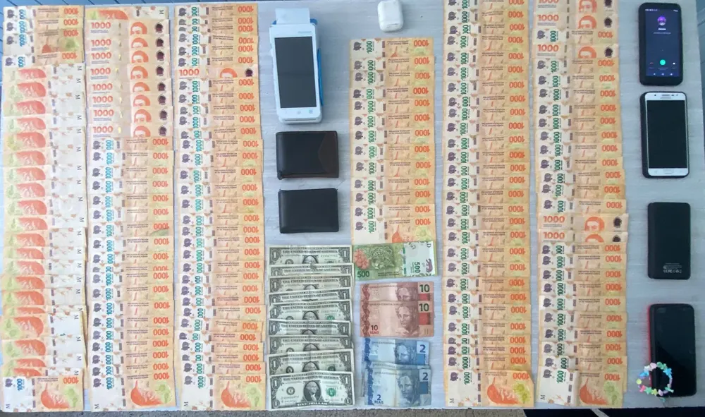 WhatsApp Image 2023-12-07 at 08.14.40 (1)