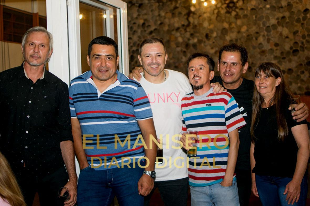 6d985e0a-b120-4e2d-88f3-e5689a490786