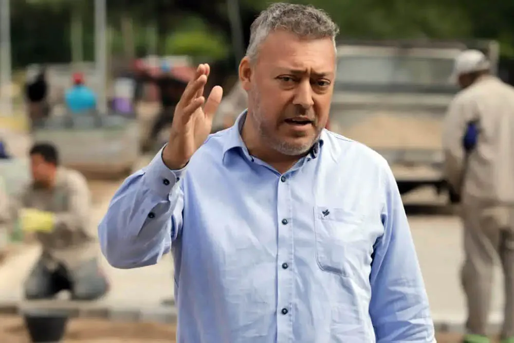 multimedia.normal.8a6eb1f84b1686f0.RmFyaWFzIDAxIMKpIE11bmkgQ3J1eiBkZWwgRWplX25vcm1hbC53ZWJw